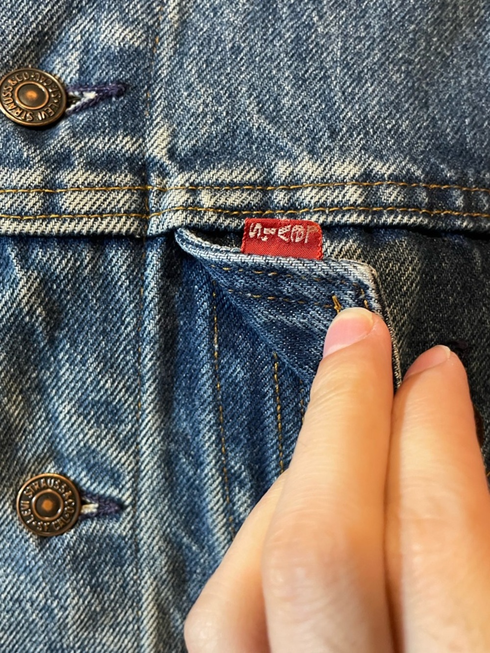 Levi’s Men’s Vintage 80’s 70506- 0216 Type 3 Denim Blue Jean Sunfaded Jacket - Picture 5 of 9